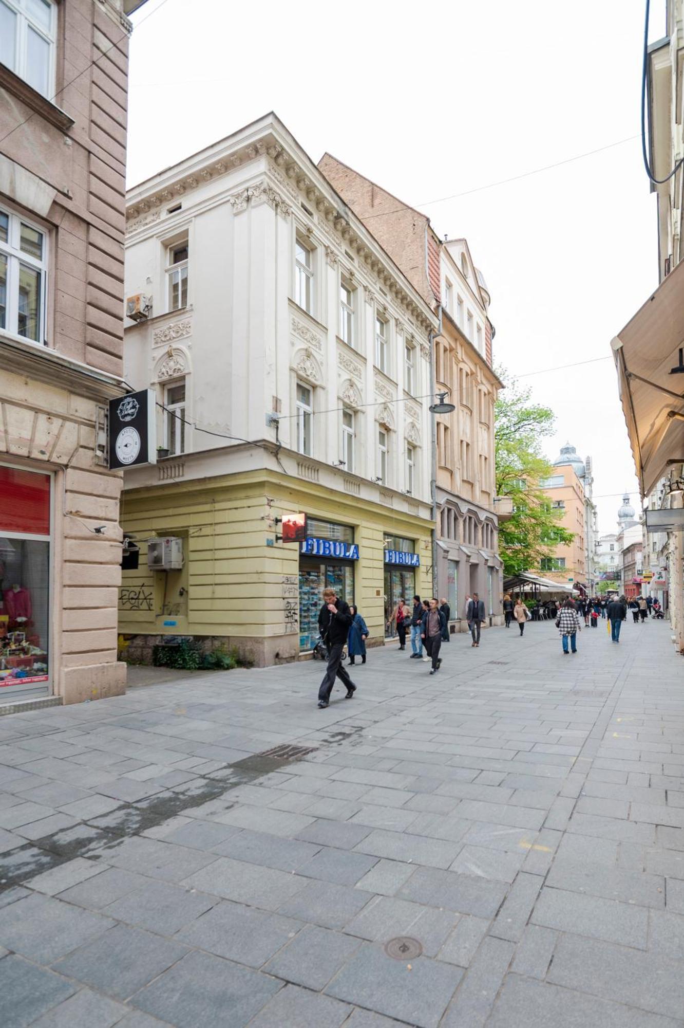 Royal Meeting Point Family & Group Friendly Up To 8 Appartement